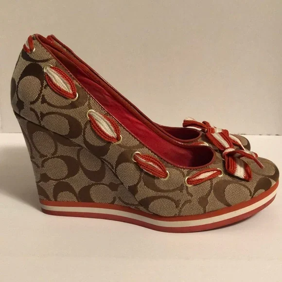 COACH LINEN WEDGE HEEL SHOE - Picture 3 of 8